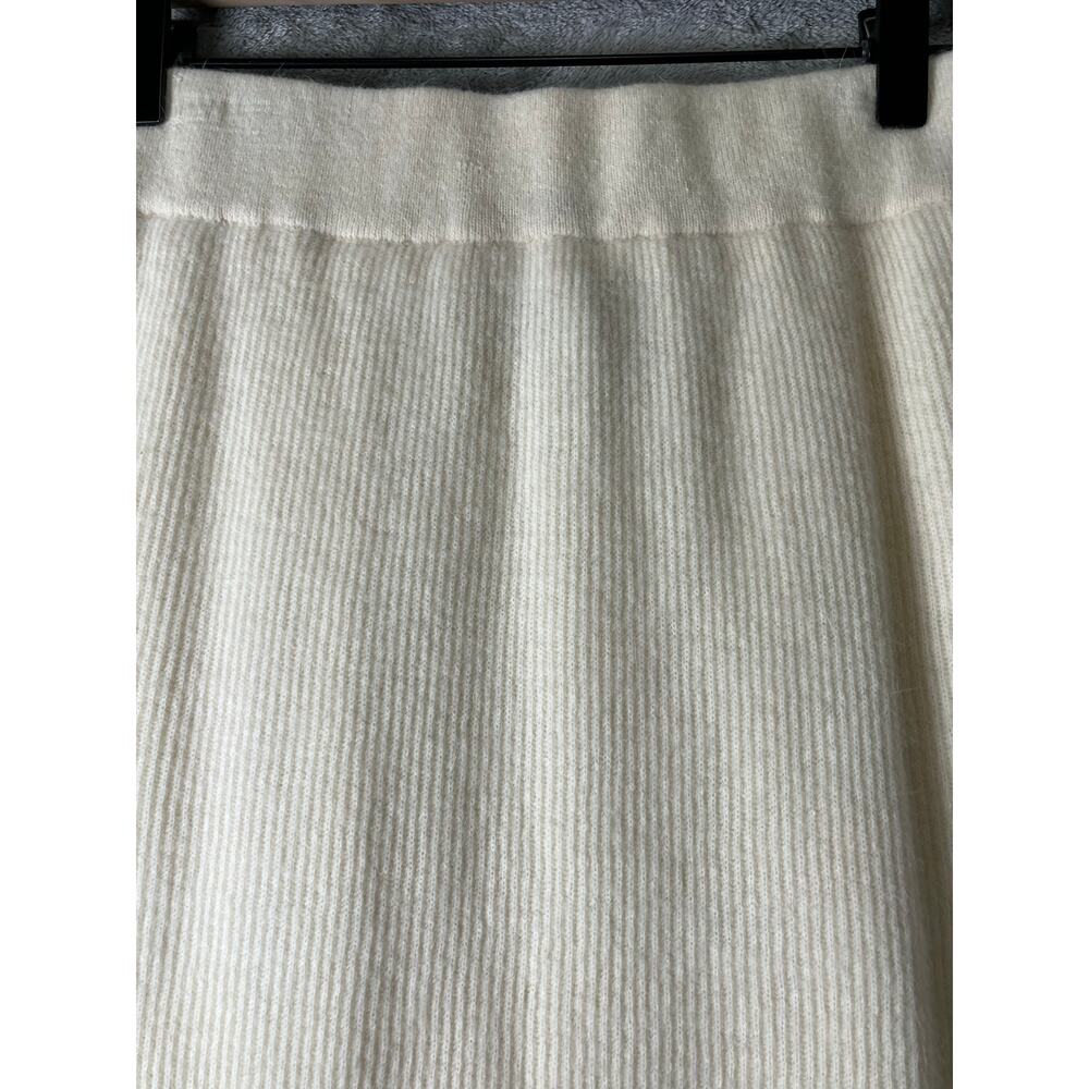 Vintage Ivory Lambswool Angora Beaded Ribbed Knit Sweater Skirt Set Quiet Luxury - Picture 9 of 13